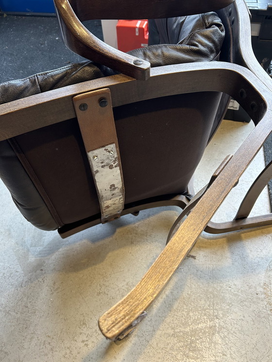 Image 1 of Fauteuil design en cuir vintage