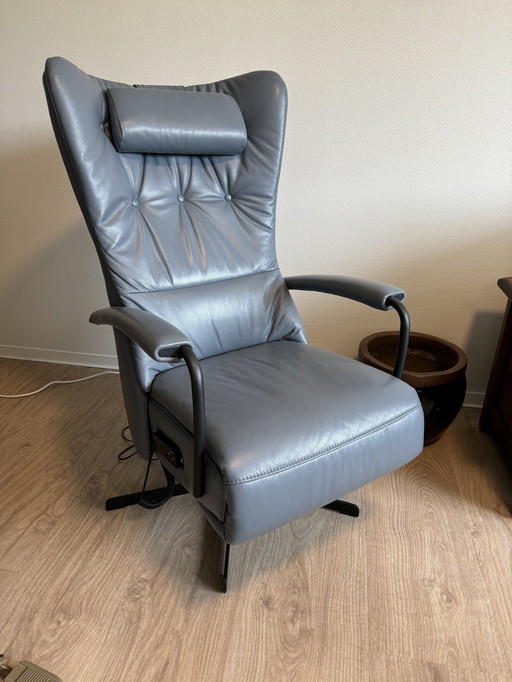 Fauteuil de repos en cuir Prominent C101 réglable électriquement