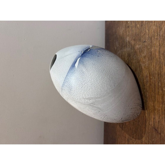 Image 1 of Vase vintage en céramique blanche et bleue, 1980