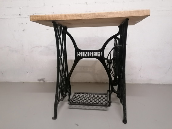 Image 1 of Table de bistrot ou d'appoint Modèle Singer