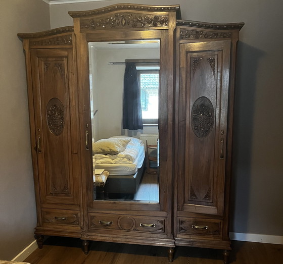 Image 1 of Armoire Art Nouveau