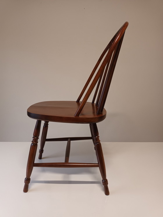 Image 1 of Chaise en bois avec barreaux