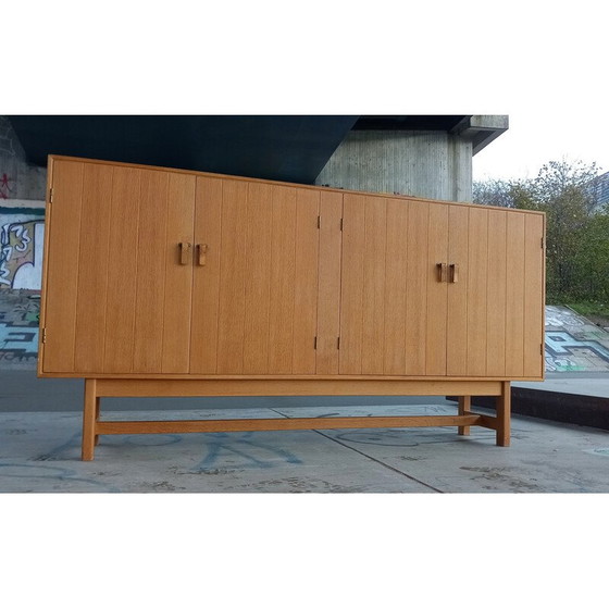 Image 1 of Buffet haut vintage danois en bois de chêne par Kurt Ostervig pour Kp Möbler