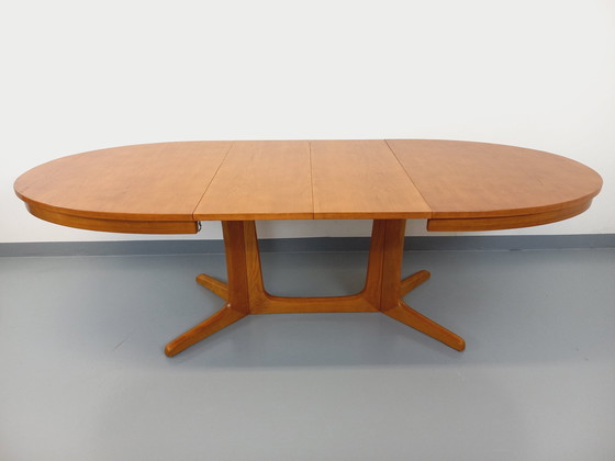Image 1 of Table À Manger Ovale Baumann Vintage Des Années 60 70 En Bois D’Orme Clair Avec 2 Rallonges