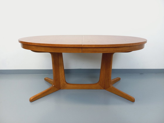 Image 1 of Table À Manger Ovale Baumann Vintage Des Années 60 70 En Bois D’Orme Clair Avec 2 Rallonges