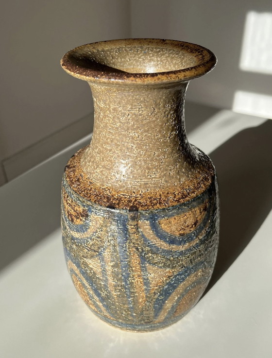 Image 1 of Noomi Backhausen Søholm Stentøj Danemark, Vase en faïence, fait à la main, années 1970