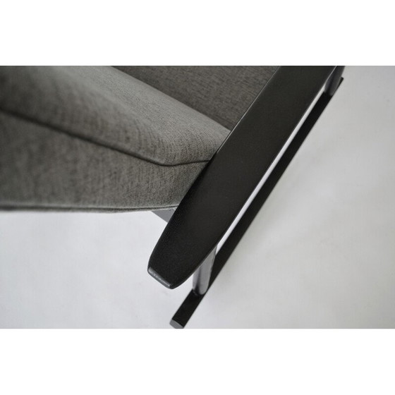 Image 1 of Fauteuil à bascule du milieu du siècle par Valerija Ema Cukermanienė, 1960s.