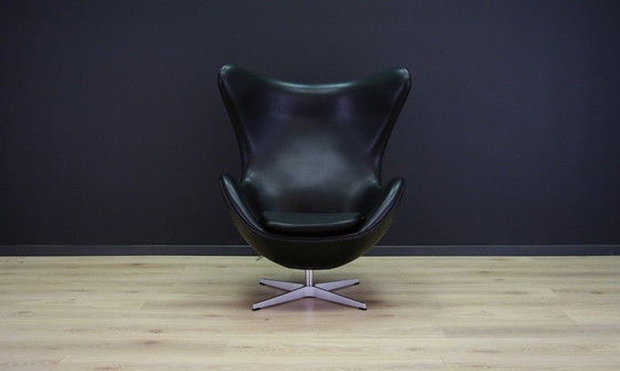 Image 1 of Chaise Egg, Design danois, Designer : Arne Jacobsen, Fabricant : Fritz Hansen