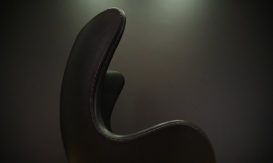 Image 1 of Chaise Egg, Design danois, Designer : Arne Jacobsen, Fabricant : Fritz Hansen