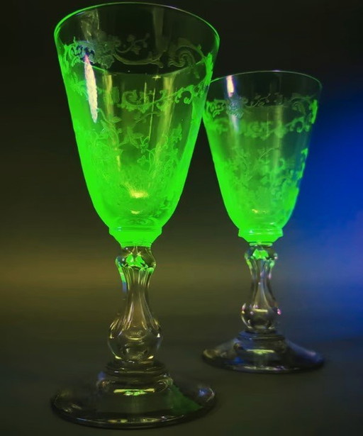 2X Saint St. Louis Verre Uranium "Mikado" circa 1900 !