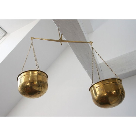Image 1 of Balance en laiton vintage, années 1950