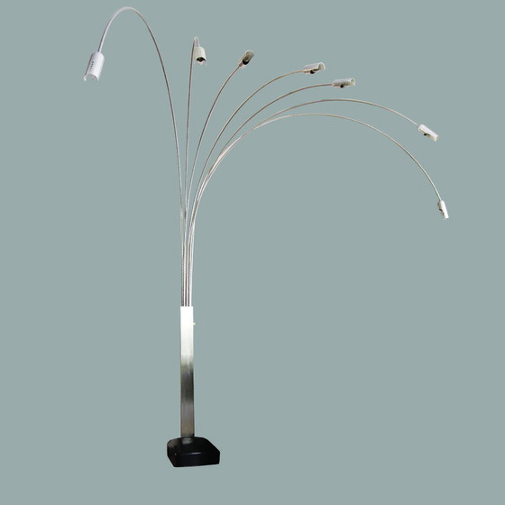 Image 1 of Impressionnante lampe à arc italienne à 7 bras datant des années 1970
