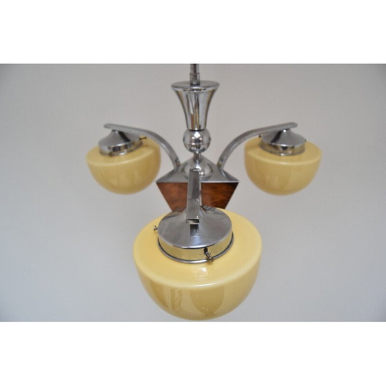 Image 1 of Lustre vintage art déco en verre et bois, Tchécoslovaquie 1930