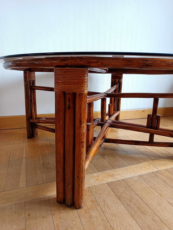 Image 1 of Grande Table Télescopique En Rotin Vers 1970