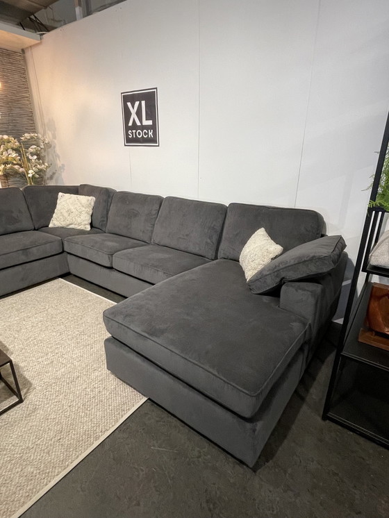 Image 1 of Xl Stock U-Bank