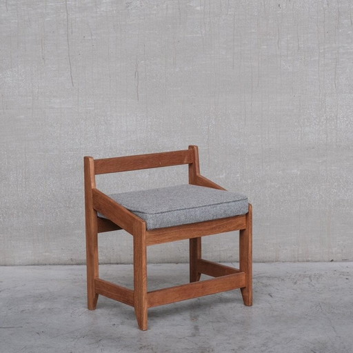 Tabouret en bois de chêne du milieu du siècle par Guillerme et Chambron, France années 1960