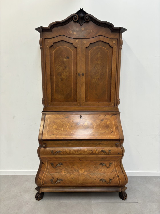 Image 1 of Armoire ancienne en ronce de noyer incrustée de marqueterie hollandaise du XIXe siècle