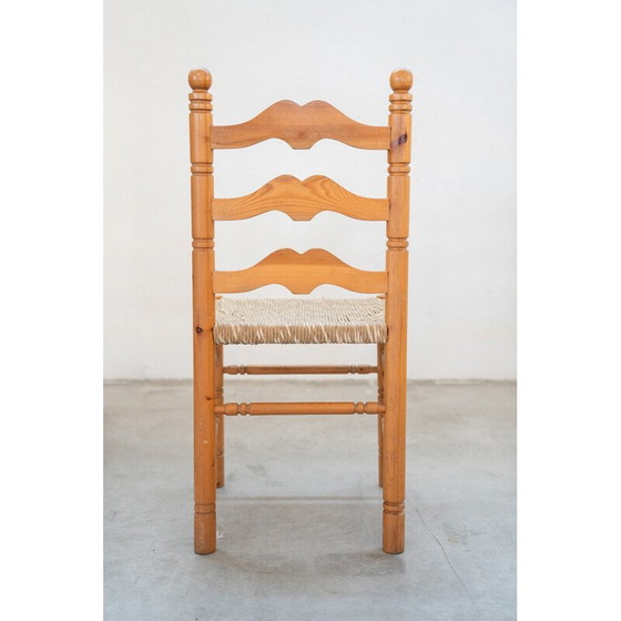 Image 1 of Ensemble de 12 chaises rustiques en pin, Italie 1990