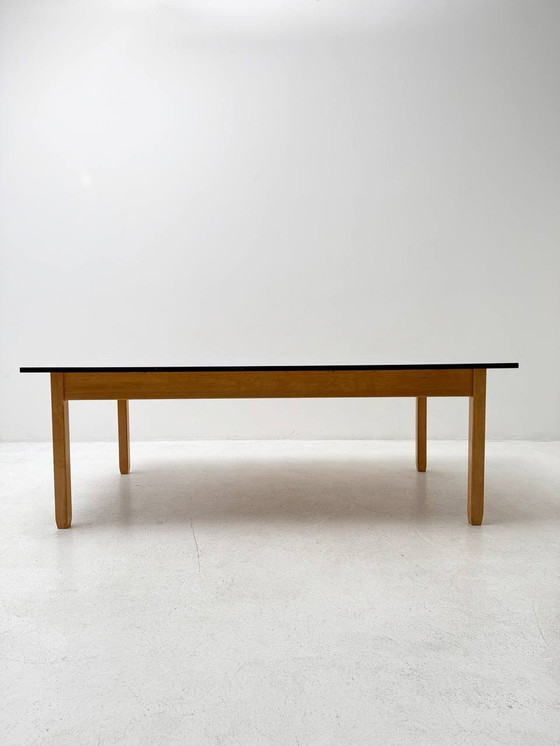 Image 1 of Table en bois élégante avec plateau laminé