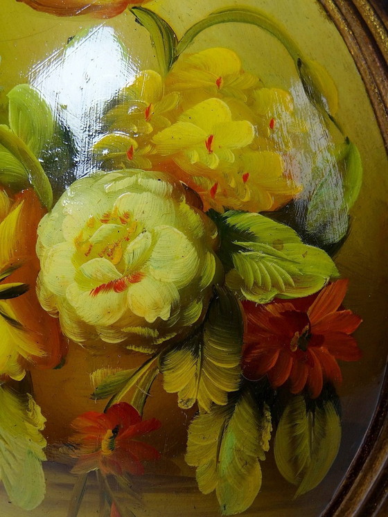 Image 1 of Petit Tableau Médaillon Huile Sur Bois Bombé Italien Vintage Bouquet De Fleurs