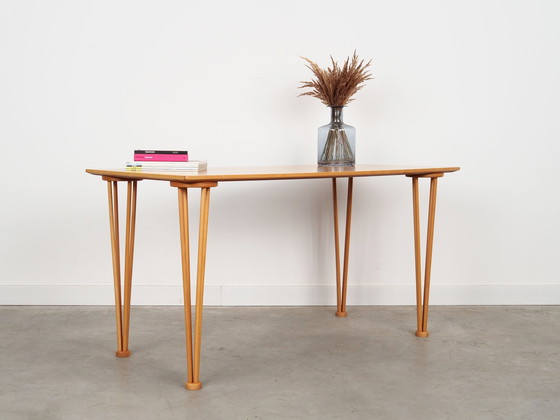 Image 1 of Table en frêne, Design danois, 1970S, Production : Danemark