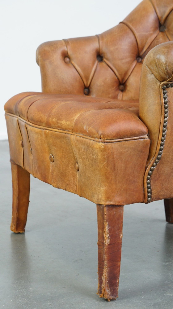 Image 1 of Fauteuil Chesterfield en peau de mouton