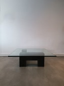 Table basse design en marbre et verre