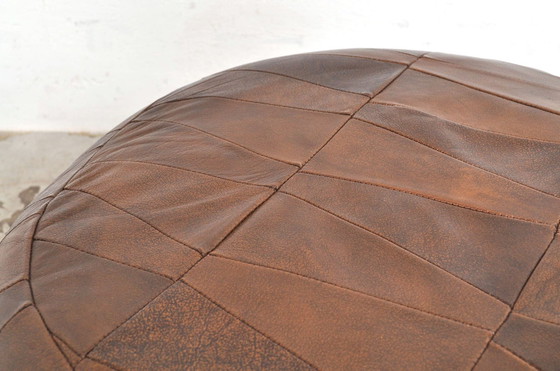 Image 1 of Pouf en cuir vintage 1970