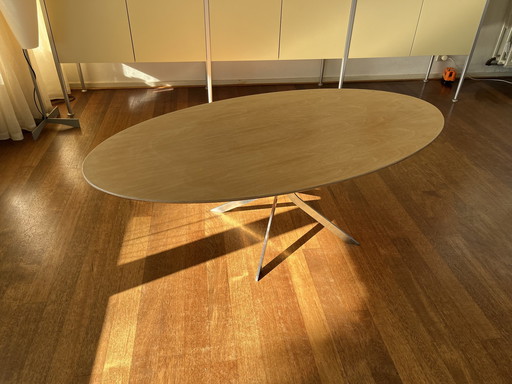 Table basse ovale en hêtre