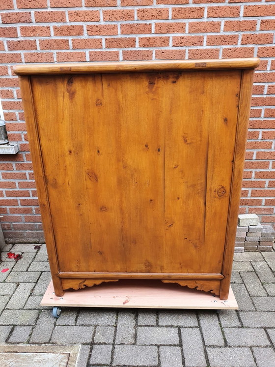 Image 1 of Armoire Antique De Style Ming En Bois D'Orme Fin 19Ème