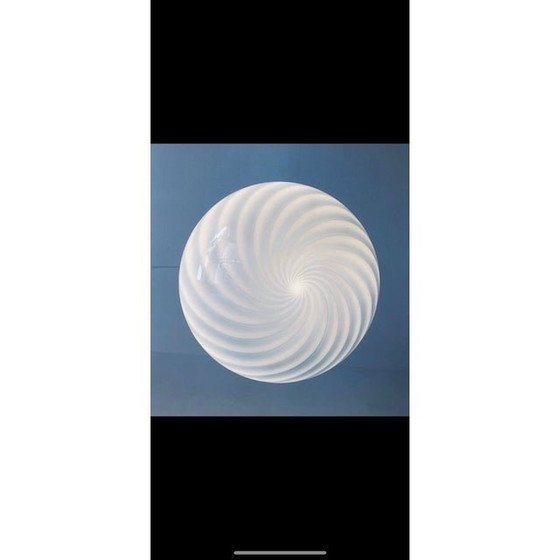 Image 1 of Pendentif sphère vintage en verre