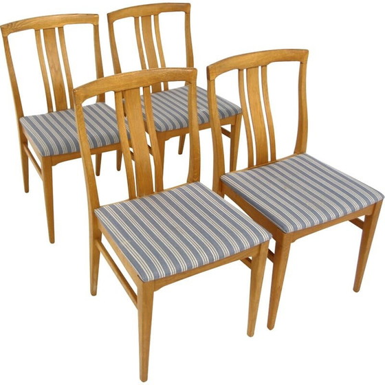 Image 1 of Ensemble de 4 chaises scandinaves vintage en bois de chêne, Suède 1960