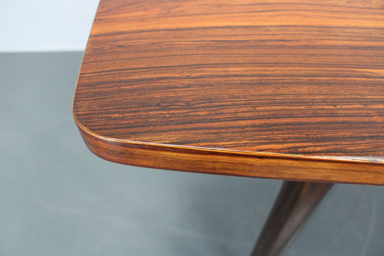 Image 1 of 1960S Grande table à manger danoise en bois