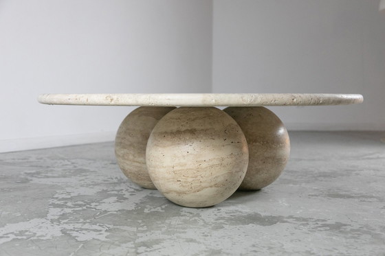 Image 1 of Table Basse Circulaire En Travertin