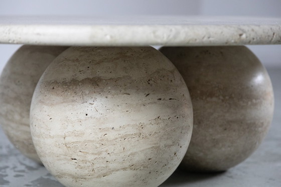 Image 1 of Table Basse Circulaire En Travertin
