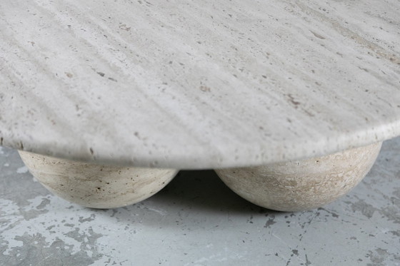Image 1 of Table Basse Circulaire En Travertin
