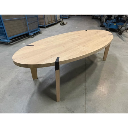 Table de salle à manger ovale L270Cm, chêne naturel