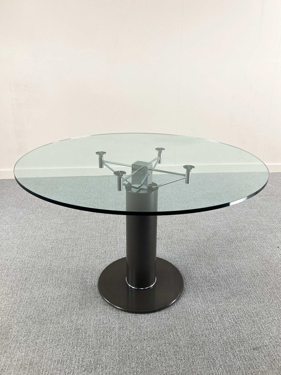 Image 1 of Table de salle à manger de designer italien