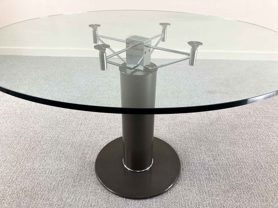 Image 1 of Table de salle à manger de designer italien