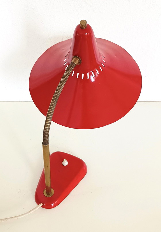 Image 1 of Lampe de bureau à chapeau de sorcière rouge des années 50