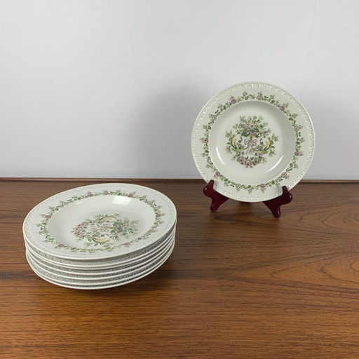 Ensemble de 8 assiettes creuses de Villeroy Et Boch, modèle Trianon