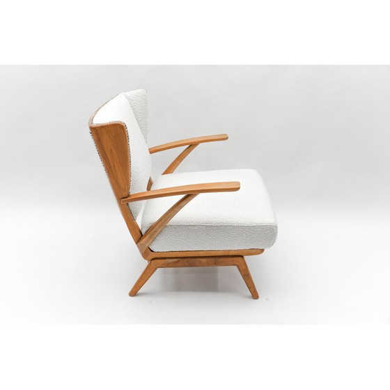 Image 1 of Fauteuil à oreilles vintage en tissu Boucle blanc et bois, Italie 1950