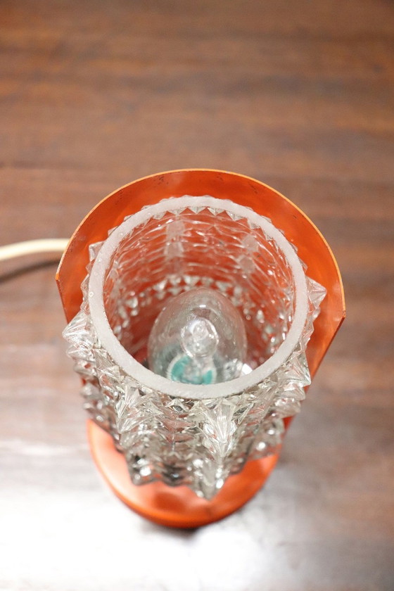 Image 1 of Petite lampe de table en verre de Murano et métal orange, 1950S