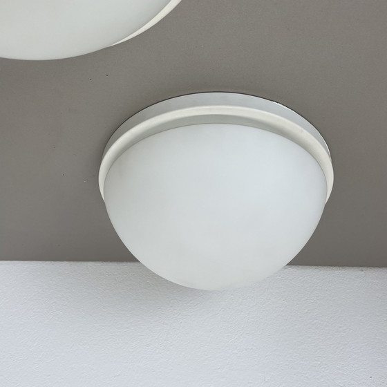 Image 1 of Ensemble de 2 plafonniers muraux en métal et en verre Glashütte Limburg, Allemagne, 1980