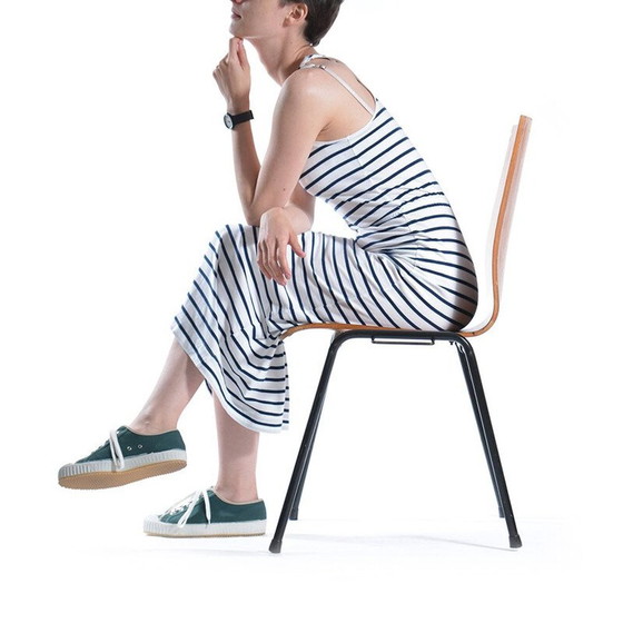 Image 1 of Chaise empilable vintage en teck et métal, Allemagne 1960