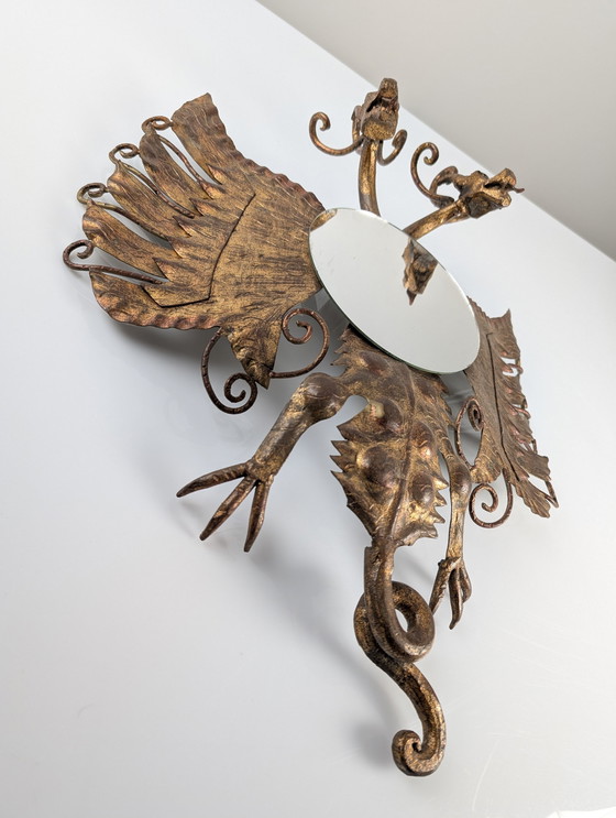 Image 1 of Miroir en fer doré de style néogothique espagnol avec dragon à deux têtes