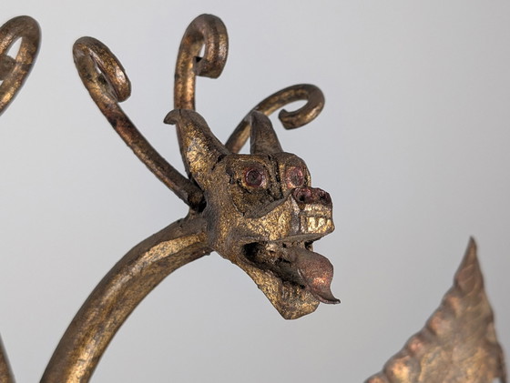 Image 1 of Miroir en fer doré de style néogothique espagnol avec dragon à deux têtes