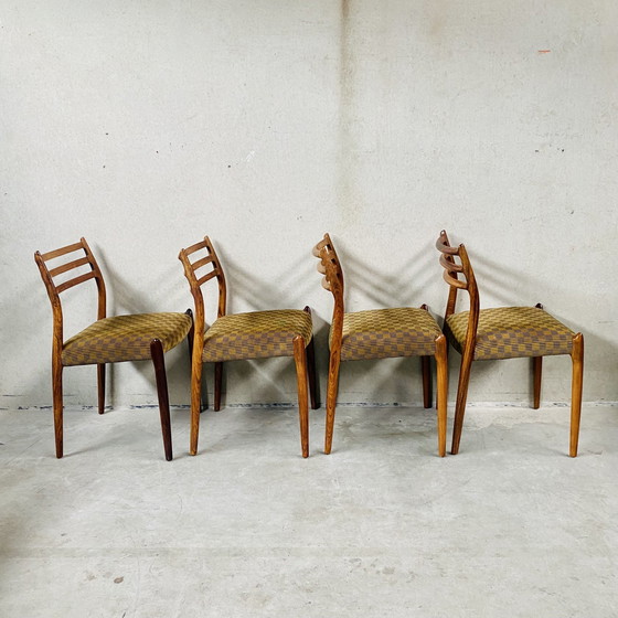 Image 1 of 4 X chaises de salle à manger en bois de rose Niels O. Møller Modèle 78 De J.L. Møller Möbelfabrik, Danemark 1962