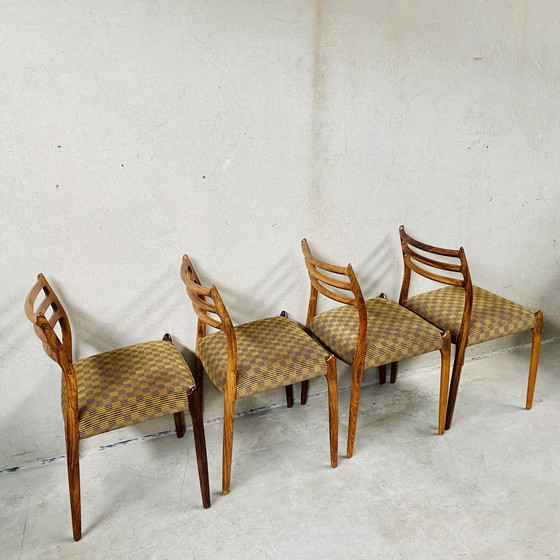 Image 1 of 4 X chaises de salle à manger en bois de rose Niels O. Møller Modèle 78 De J.L. Møller Möbelfabrik, Danemark 1962