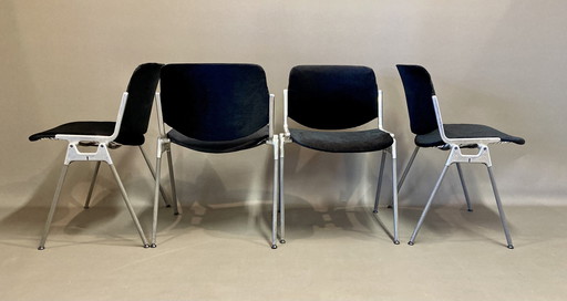 Suite de 4 Chaises "Giancarlo Piretti"